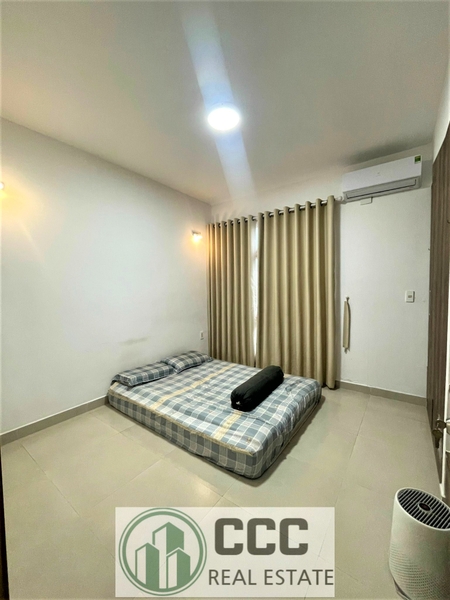 PHU MY HUNG PENTHOUSE SKY GARDEN 6 BEDROOMS FOR RENT