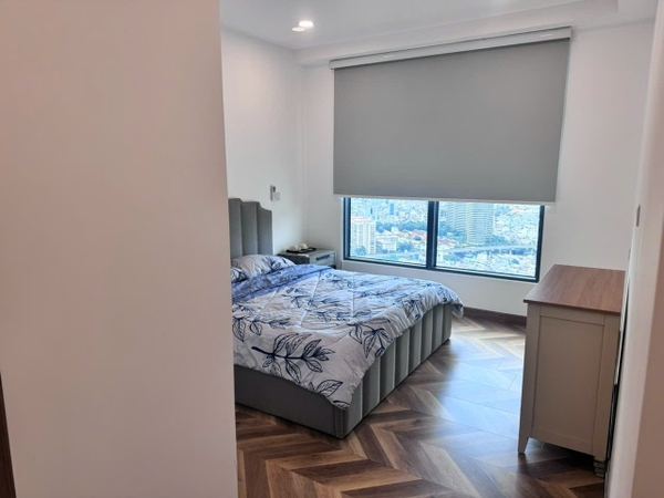3 BEDROOMS AT SUNWAH PEARL FOR RENT FULL FURNISHED