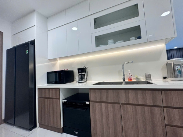 BINH THANH DISTRICT SUNWAH PEARL 3 BEDROOMS FULL OPTIONS  FOR SELL