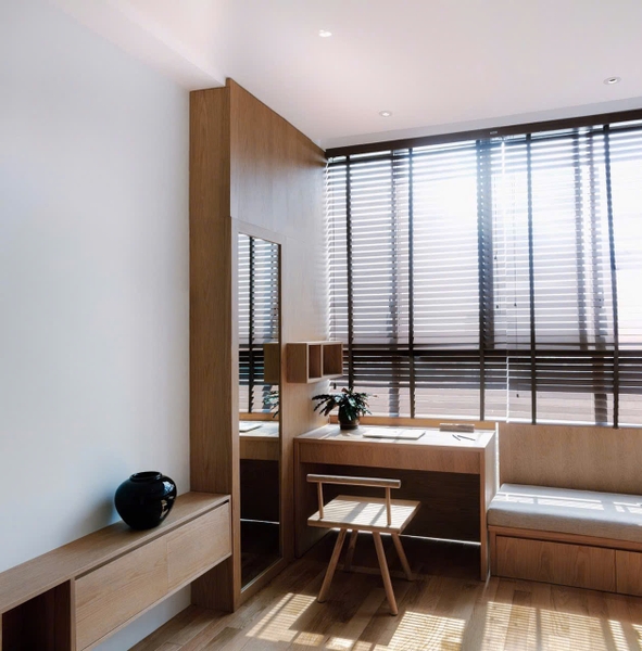 MIDTOWN PHU MY HUNG 2 BEDROOMS FULL FURNITURE FOR SELL