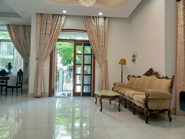 PHU MY HUNG VILLA NAM VIEN FOR RENT 4 BEDROOMS