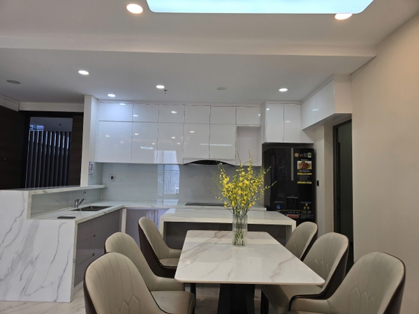 BEAUTIFUL HOUSE MIDTOWN  APARTMENT 3 BEDROOMS FOR SELL