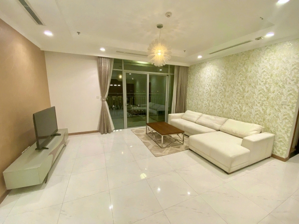 VINHOMES CENTRAL PARK BINH THANH 4 BEDROOMS FOR RENT