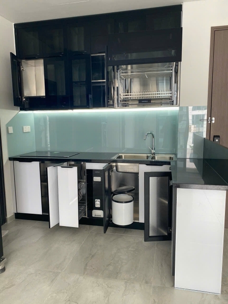 CARDINAL COURT 2 BEDROOMS WITH PARKING CAR FOR RENT