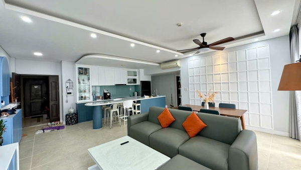 DISTRICT 7 HAPPY VALLEY PHU MY HUNG FOR SELL