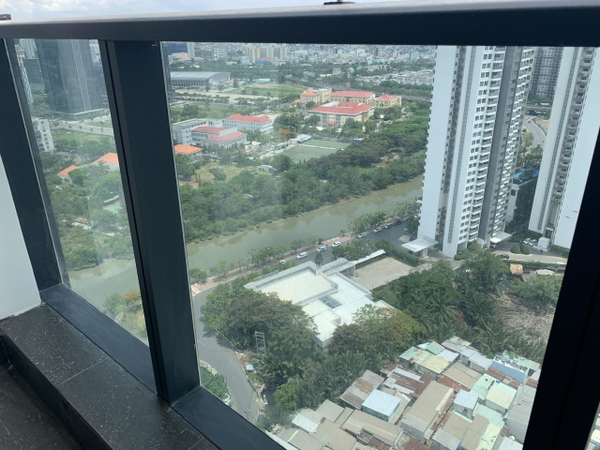 🏙️ FOR RENT – SUNSHINE CITY APARTMENT – HIGH FLOOR – BASIC FURNISHED – 13 MILLION VND/MONTH 🏙️
