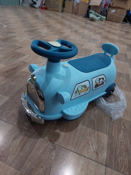 Xe lắc oto panda-10đ