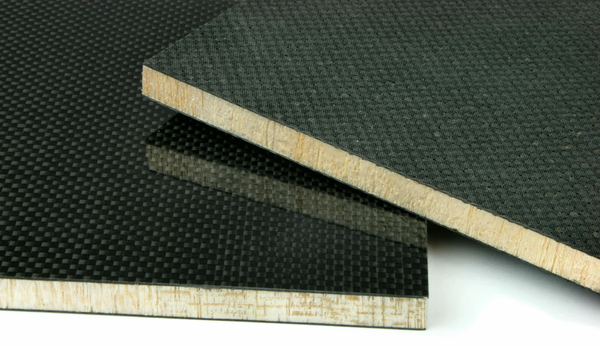 Gỗ balsa kết hợp sợi carbon – nhẹ, cứng, kiểm soát độ bền trong xây dựng