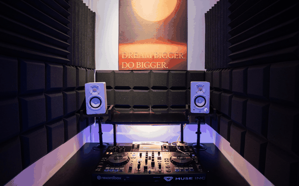 Thuê phòng tập DJ: XDJ - RR