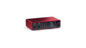 Soundcard: Focusrite Scarlett 2i2 (4th Generation)