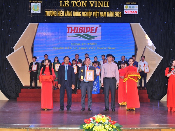 Thiên Bình nhận giải thương hiệu vàng nông nghiệp việt nam 2020