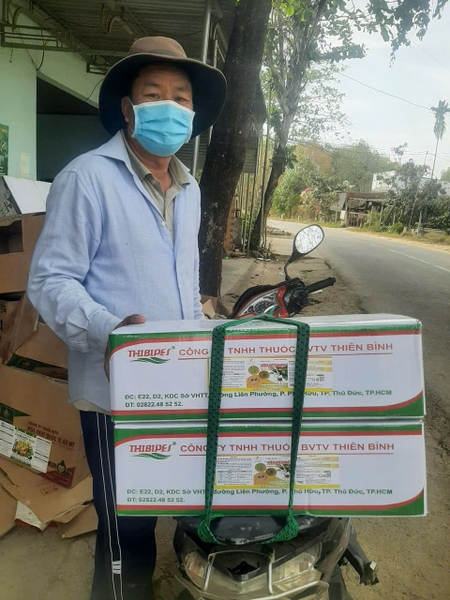 Nông dân tin tưởng sử dụng sản phẩm thuốc trừ sâu sinh học của Thiên Bình