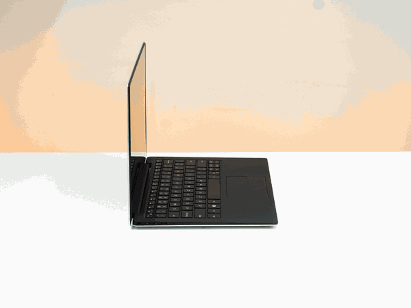 Laptop cũ  Dell XPS 9360 Core i7-7500U | 8GB | 256GB | 13.3 inch 3K Cảm ứng