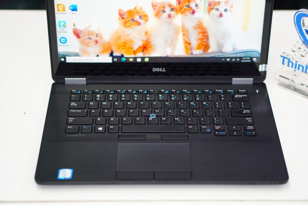 Laptop cũ Dell Latitude 7470 [Vân Carbon] Core i5-6300U | 8GB | 256GB | 14 inch 2K Cảm ứng