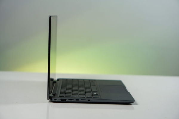 [Like New] Laptop Dell Latitude 9430 2in1 Core i5 1235U | 16GB | 256GB | Iris Xe Graphic | 14 inch QHD+ Cảm ứng