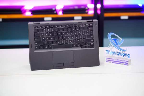Laptop cũ Dell Latitude 5300 2in1 Core i7-8665U | 16GB | 256GB | 13.3 inch FHD Cảm ứng