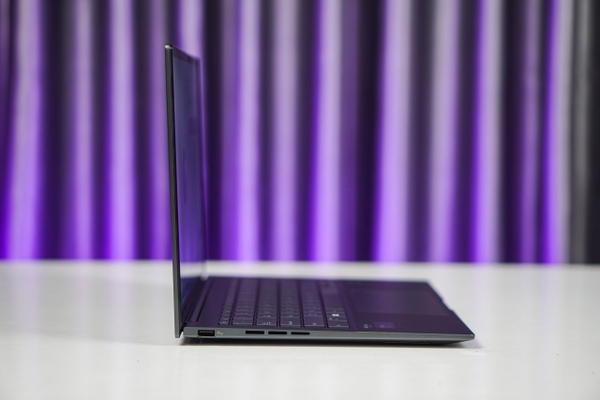 [New 100%] Laptop Asus Zenbook 14 OLED Q415MA-U5512 2024 | Core Ultra 5-125H | 8GB | 512GB | 14 inch FHD+ Cảm ứng