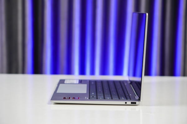 [New100%] Laptop HP Envy 14 x360 2024 Ryzen 7- 8840HS | 16GB | 1TB | 14 inch FHD+ Cảm ứng