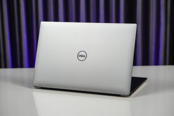 Laptop cũ Dell Precision 5540 Core i7-8850H | 32GB | 512GB | T1000 | 15.6 inch 4K cảm ứng
