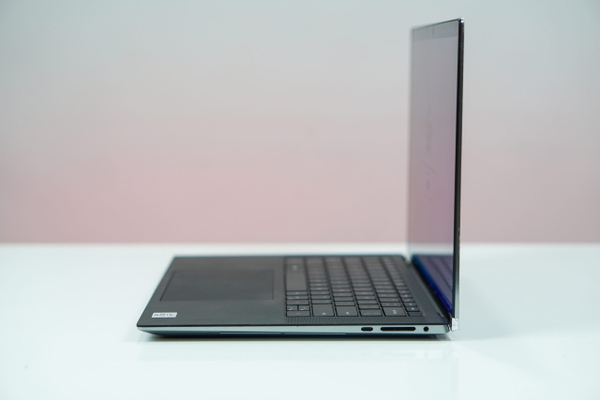 Laptop cũ Dell Precision 5560 Core i7-11800H | 32GB | 512GB | T1200 | 15.6 inch 4K Cảm ứng