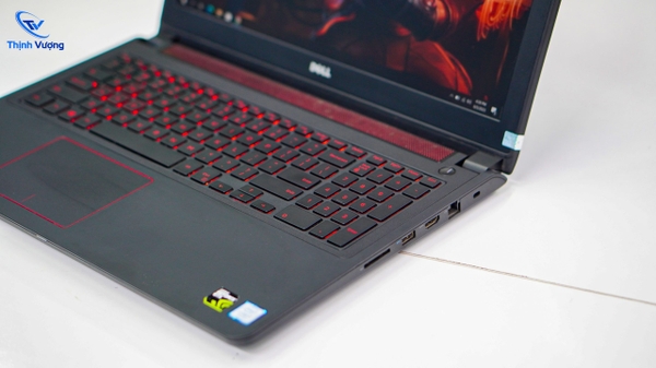 Laptop Gaming cũ Dell Inspiron 5577 Core i7-7700HQ | 8GB | 128GB + HDD 500GB | GTX 1050 4GB | 15.6 inch FHD