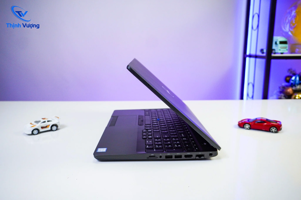 Laptop cũ Dell Latitude 5500 Core i7-8665U | 8GB | 256GB | 15.6 inch FHD