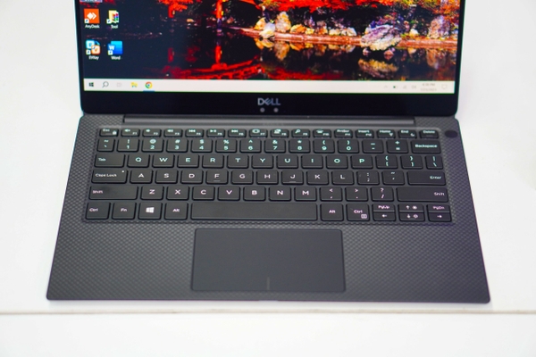 Laptop cũ Dell XPS 9370 Core i7-8550U | 16GB | 256GB | 13.3 inch FHD | 13.3 inch FHD
