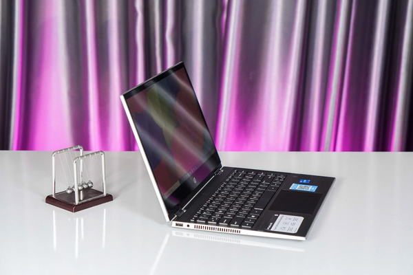 Laptop cũ HP Pavilion x360 Core I3-1215U | 8GB | 256GB | 14 inch FHD Cảm ứng
