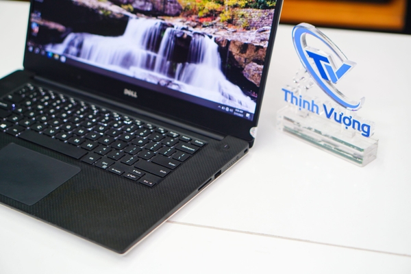 Laptop cũ Dell Precision 5510 Core i7-6820HQ | 8GB | 512GB | M1000M | 15.6 inch FHD