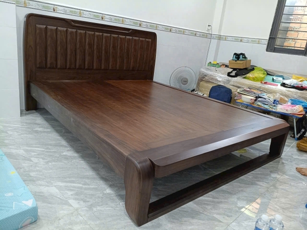 Giường Đùi Gà Óc Chó vơ nia
