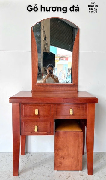 Bàn phấn gỗ hương đá MS12