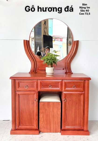 Bàn phấn gỗ hương đá MS16