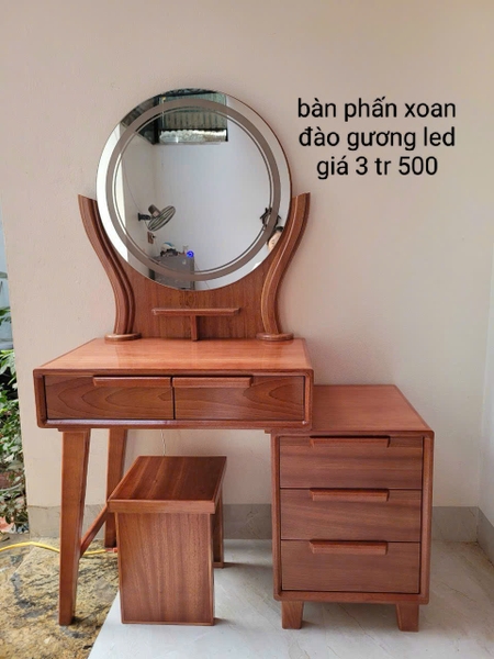 BÀN PHẤN XOAN ĐÀO GƯƠNG LED MS 324