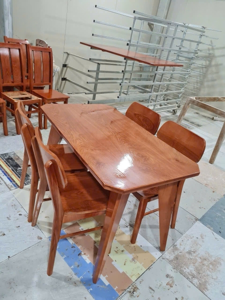 Bộ bàn ghế ăn gỗ sồi tự nhiên Kt rộng 65 dài 1m2 MS 397