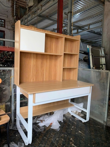 Bàn học gỗ công nghiệp Ms 427
