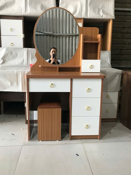 Bàn phấn hàng gỗ  công nghiệp MS 432