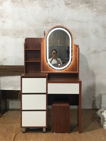 Bàn phấn hàng gôc công nghiệp MS 433