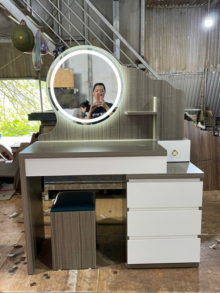 Bàn phấn rút hàng gỗ công nghiệp MS 434