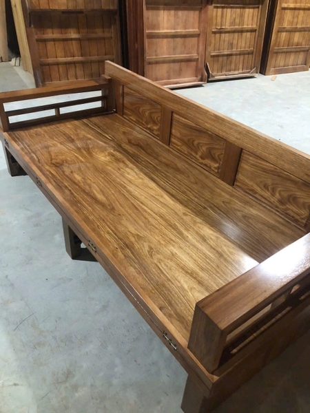 Giường gấp thành ghế gỗ quế MS 452
