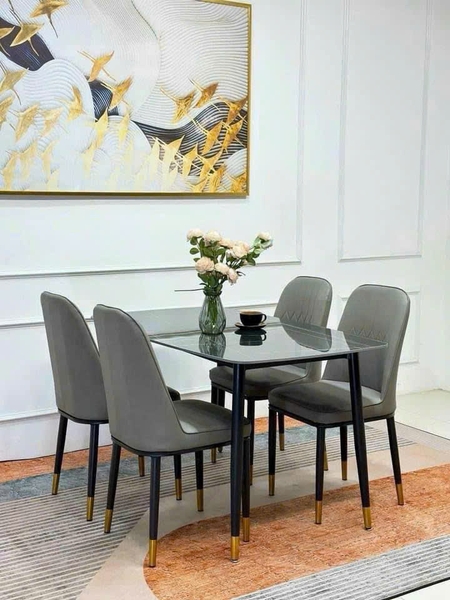 Bàn ăn nhập khẩu KT 65cm * 1m2  MS 428