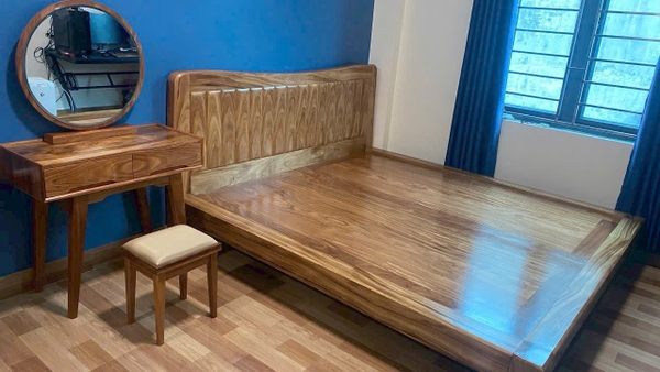 Combo giường bàn trang điểm gỗ hương xám phủ vơnia MS 449