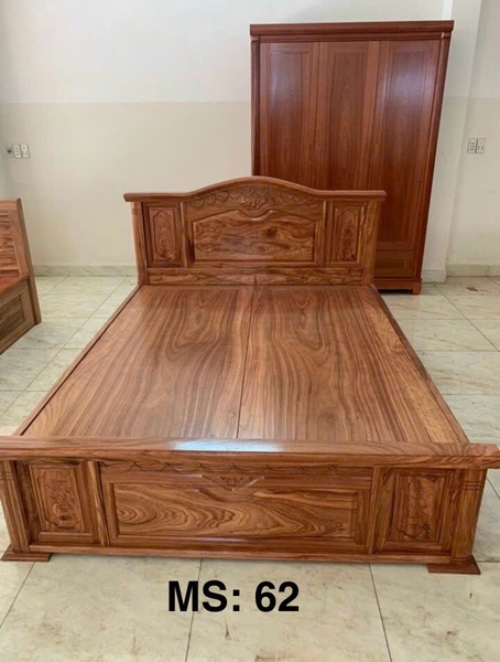 Giường gỗ hương xám MS62