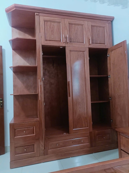 Tủ gỗ hương đá 3 cánh cộng góc trang trí MS119