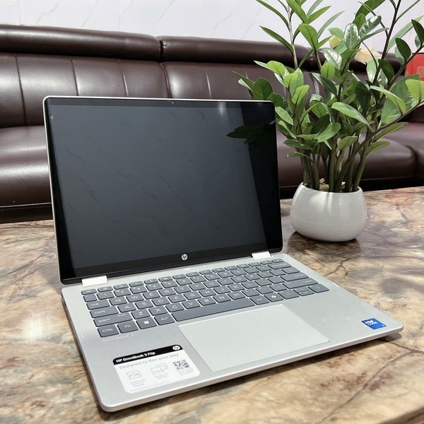 Laptop HP OmniBook 5 Flip 14-fp0013dx (Intel Core 5.120U / RAM 8GB / SSD 512GB /14.0inch 2K Touch / Win 11 / màu Bạc)