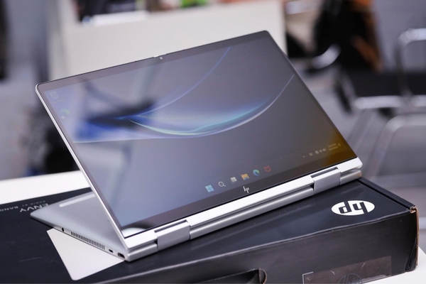 Máy tính xách tay HP Envy x360 14-es1013dx (Intel  Core 5 - 120U/ RAM 8GB /SSD 512GB /Intel Iris Xe Graphics/14.0inch FHD Touch /Win 11/Bạc_9R8R2UA)