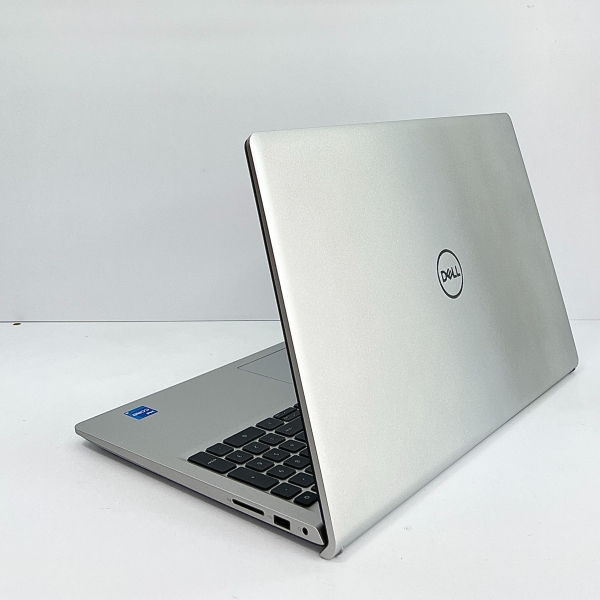 Laptop Dell Inspiron 15 3511 (Intel Core i5.1135G7/16Gb DDR4/ SSD 512GB/15.6inch FHD/Bạc)