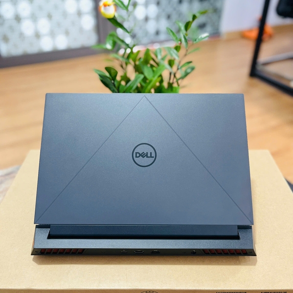 Laptop Dell Gaming G15 5530 (Intel Core i5.13450HX/16GB RAM /SSD 512GB/Nvidia GeForce RTX3050/15.6inchFHD/Win11/Màu Xám)