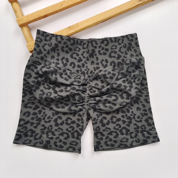Quần Short Yoga Nữ Họa Tiết Da Báo Cạp Cao Nâng Mông image 3