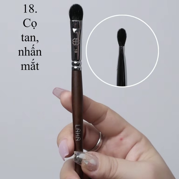 Cọ lẻ LAKA - #18 tán phấn mắt