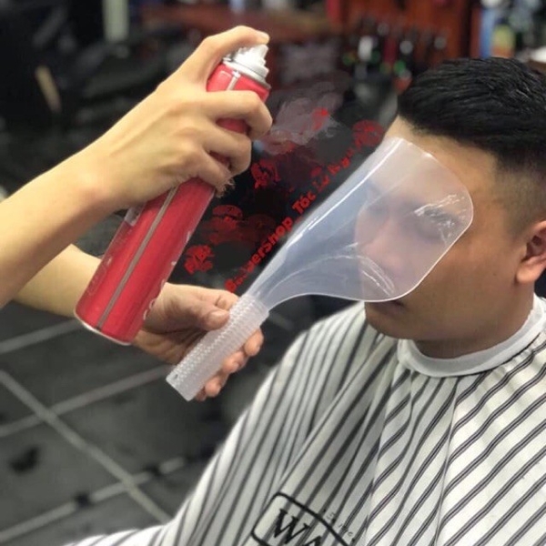 Mặt nạ (che mặt xịt keo tóc)